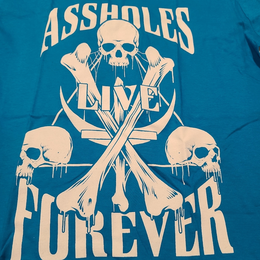 NWT ALF Skull Graphic Tshirt